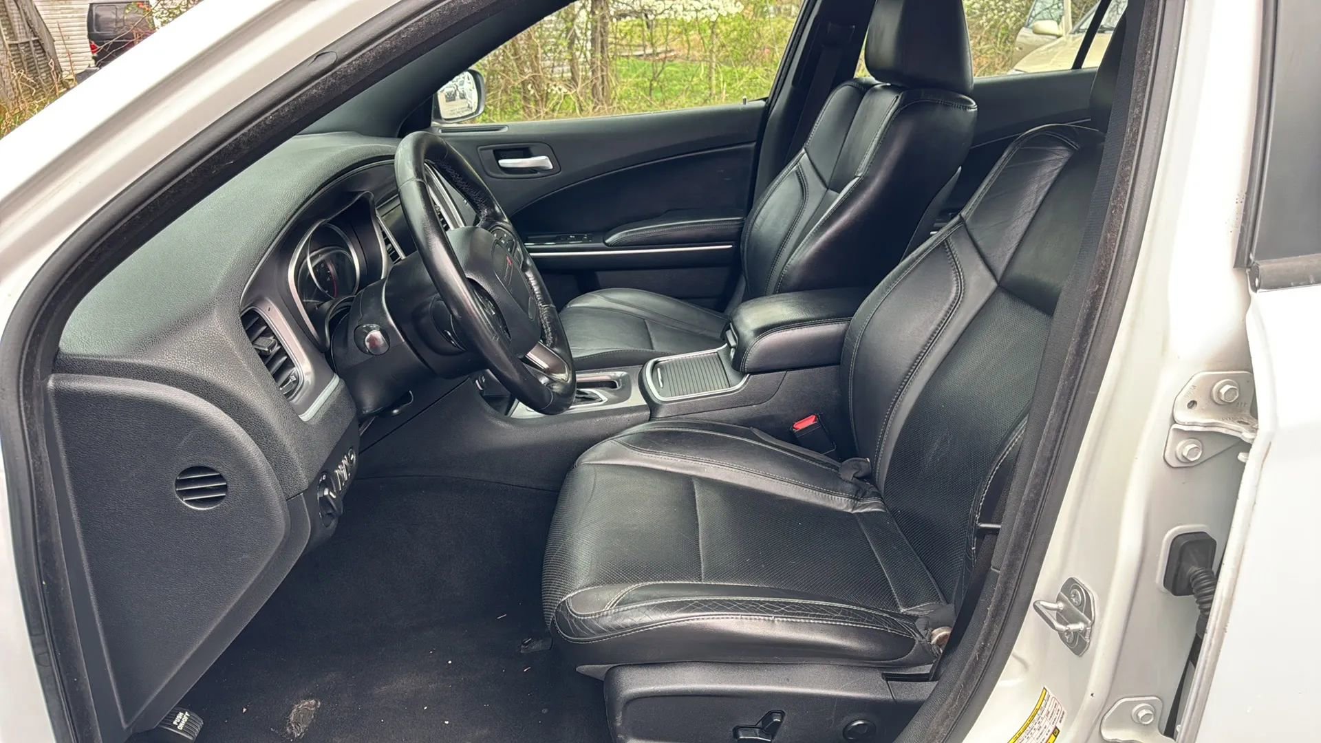 Used 2019 Dodge Charger SXT w/ Leather Interior Group image 10