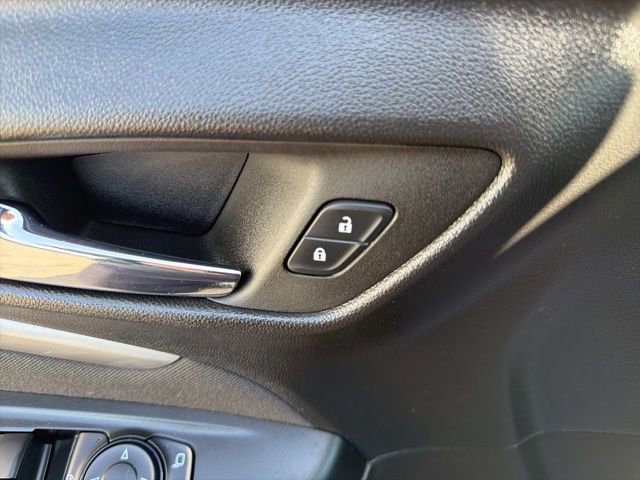 Used 2023 Chevrolet Bolt EUV LT image 22