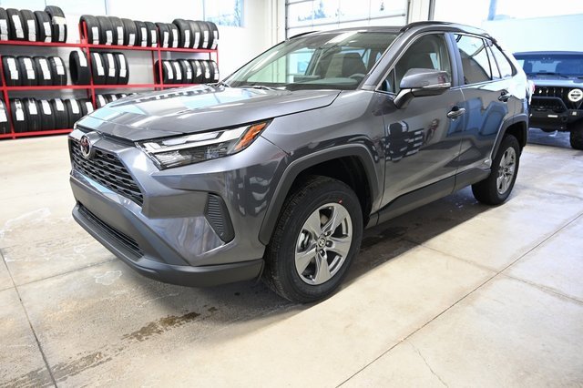 New 2025 Toyota RAV4 XLE image 7