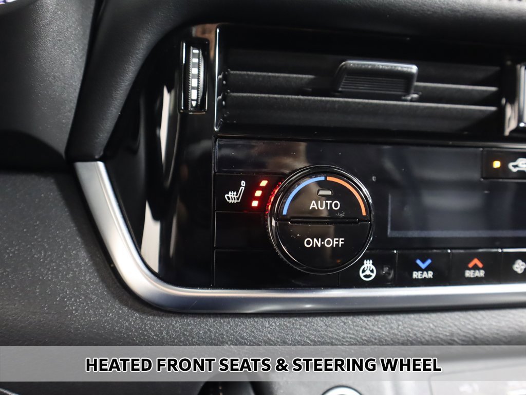 Used 2023 Nissan Rogue SL w/ SL Premium Package image 9