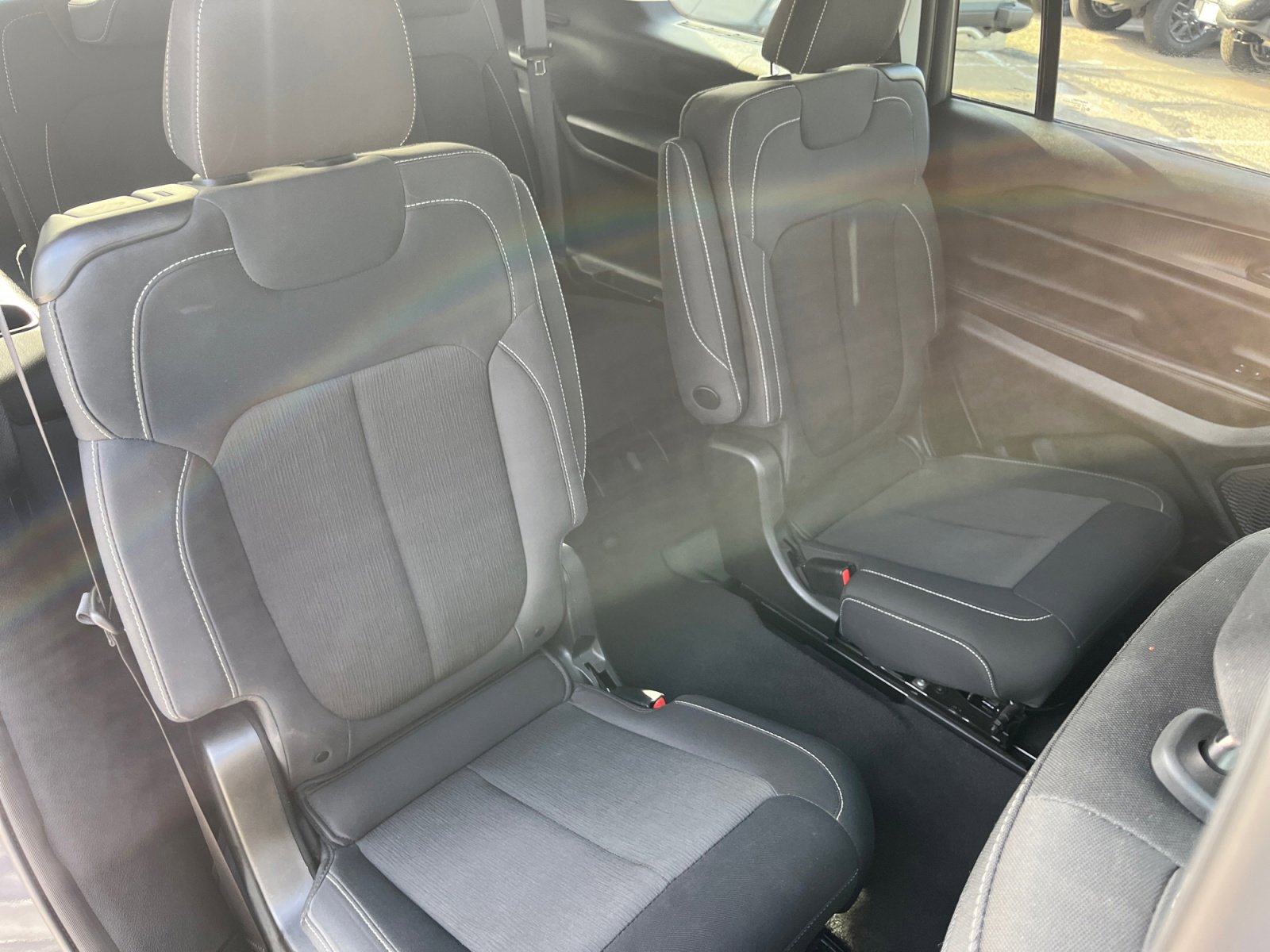 Certified 2023 Jeep Grand Cherokee L Laredo image 18