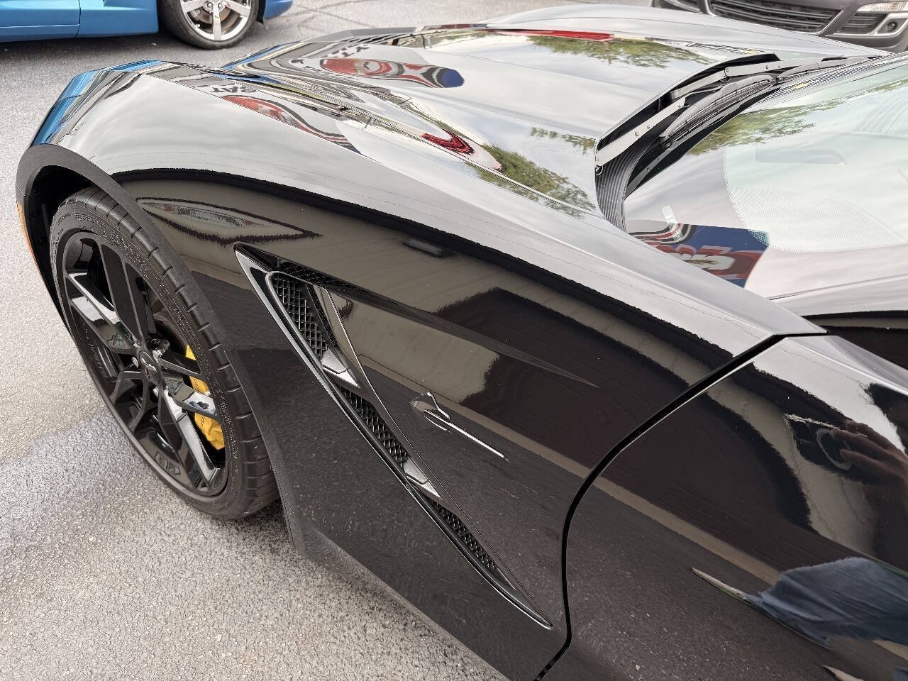 Used 2017 Chevrolet Corvette Stingray Coupe RWD image 80