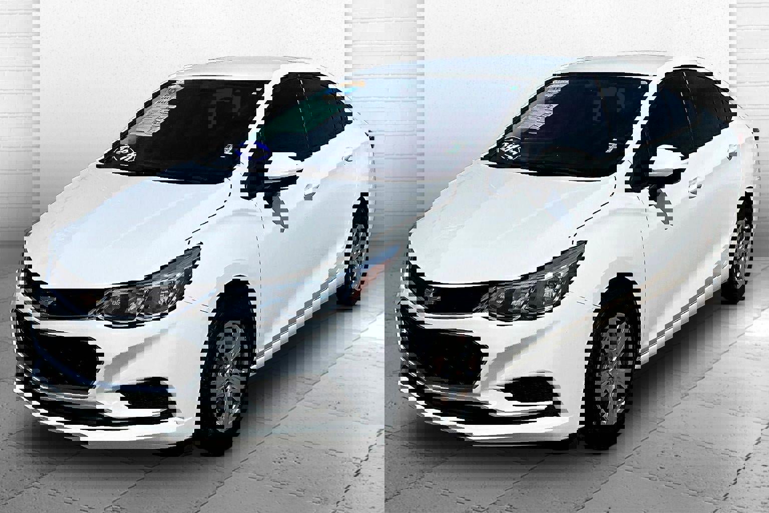 Used 2018 Chevrolet Cruze LS w/ LS Fleet Convenience Package image 3