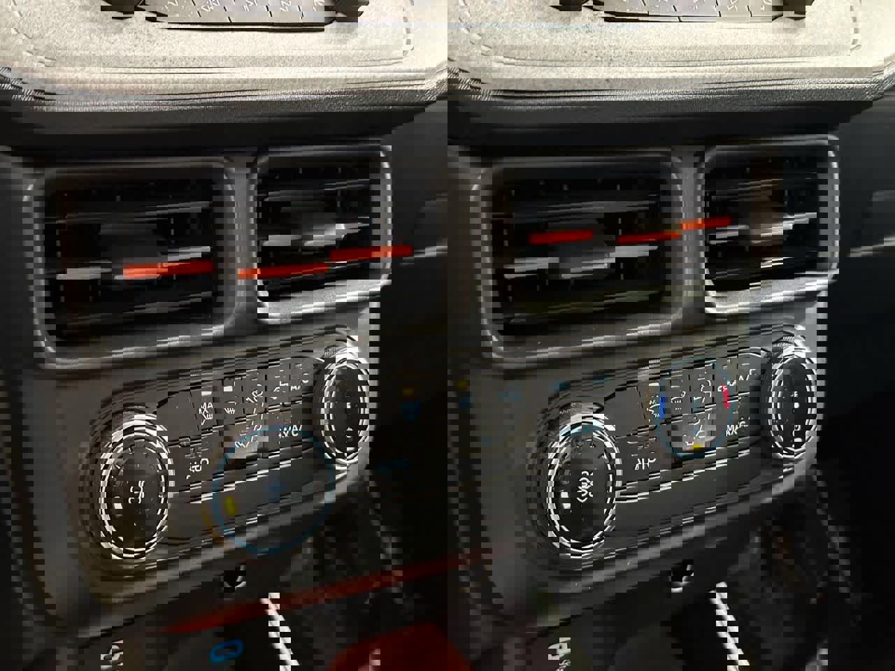 Used 2022 Ford Maverick XLT w/ Equipment Group 300A Standard image 21