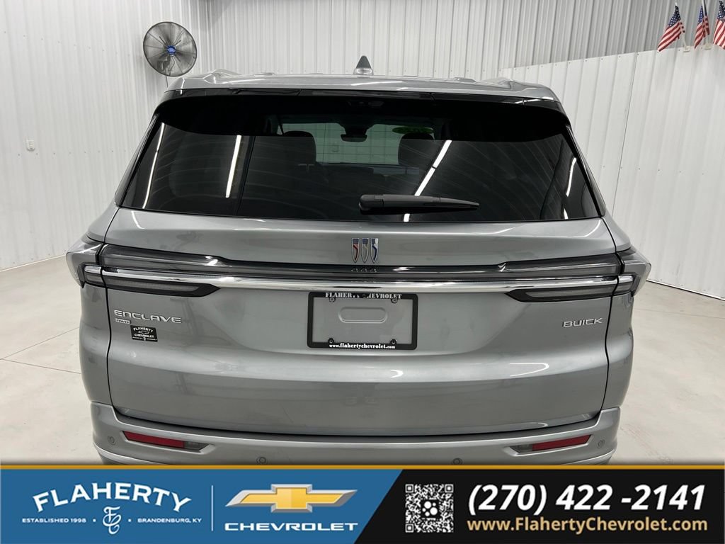 Used 2025 Buick Enclave Avenir w/ Super Cruise Package AWD/4WD image 4