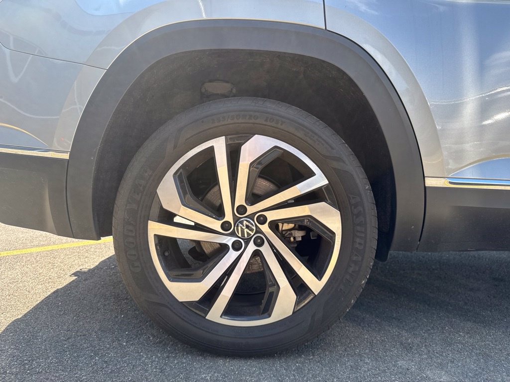 Used 2023 Volkswagen Atlas SEL AWD/4WD image 11
