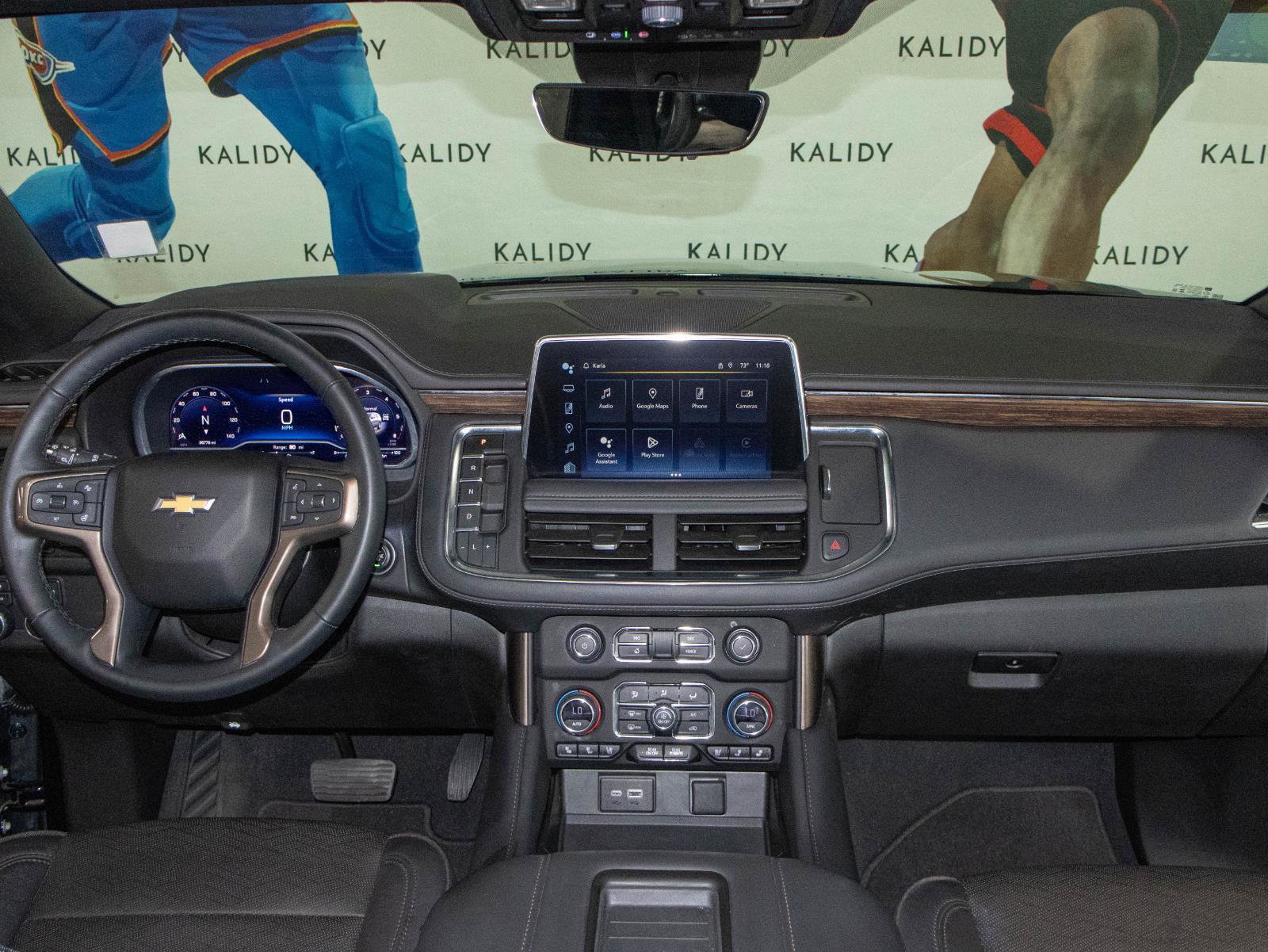 Used 2023 Chevrolet Suburban High Country AWD/4WD image 3