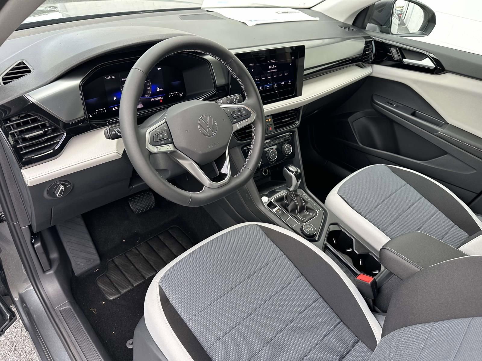 New 2025 Volkswagen Taos S image 10