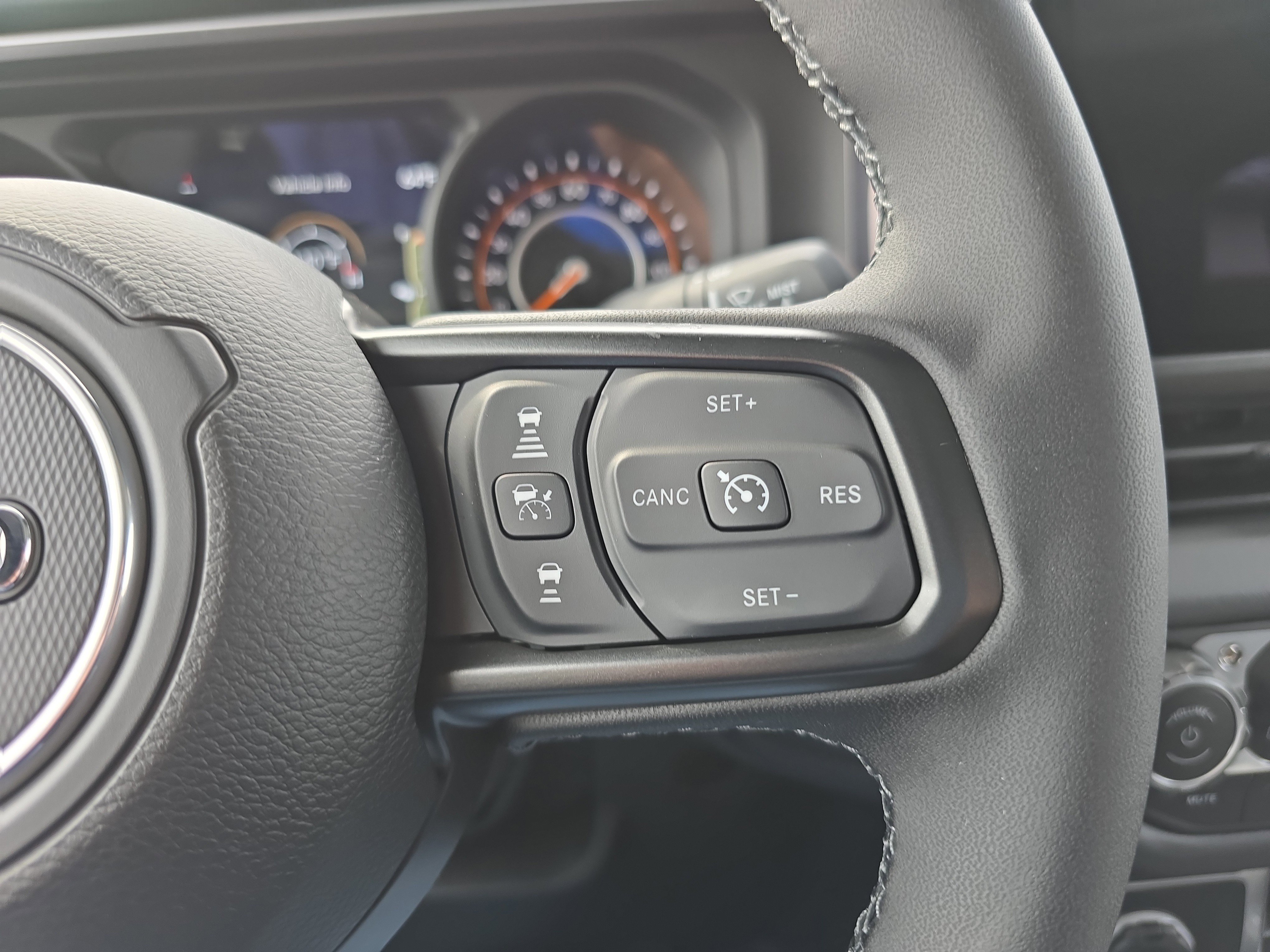 New 2025 Jeep Gladiator Sport w/ Premium Package image 22