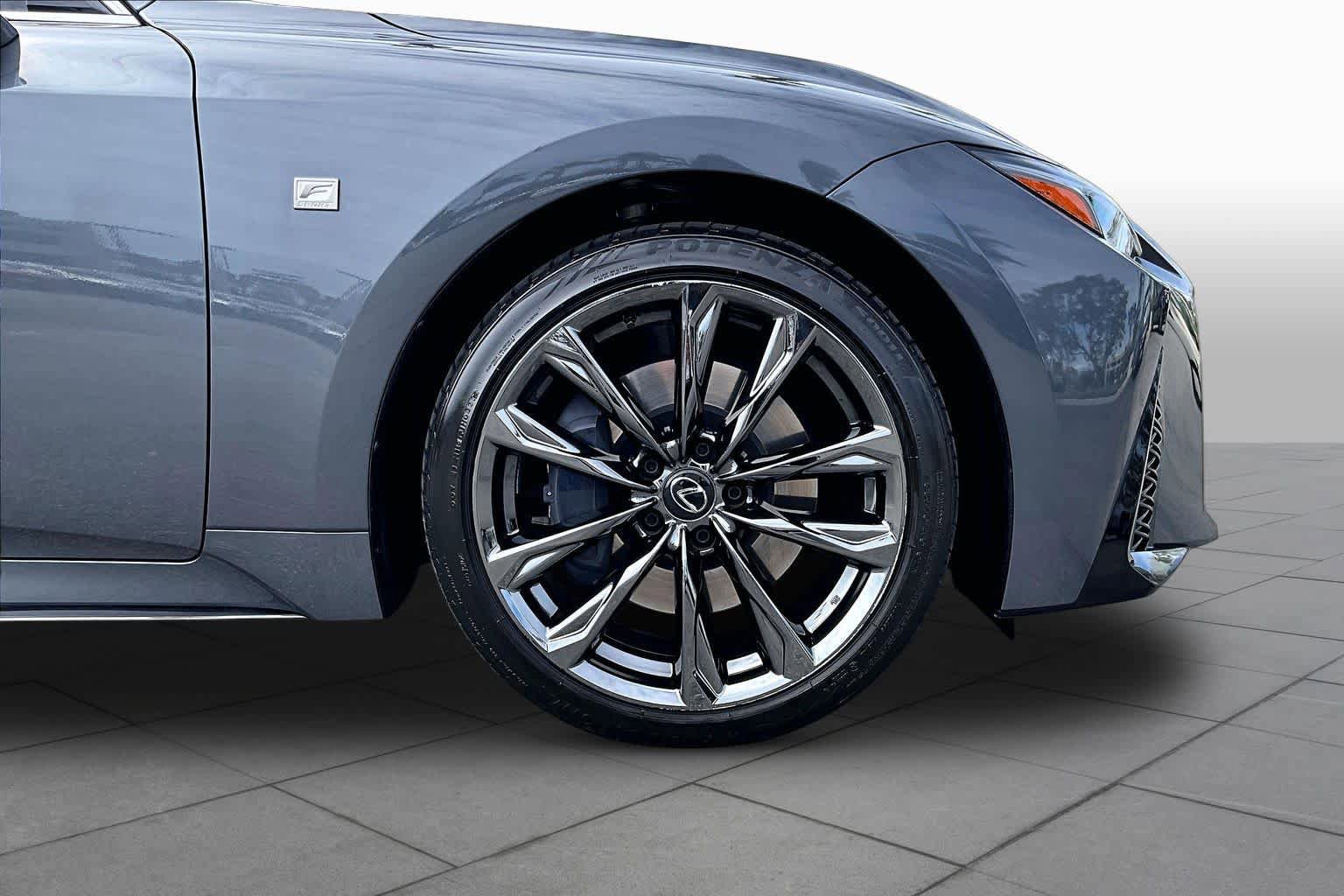 Used 2023 Lexus IS 350 F Sport RWD image 10