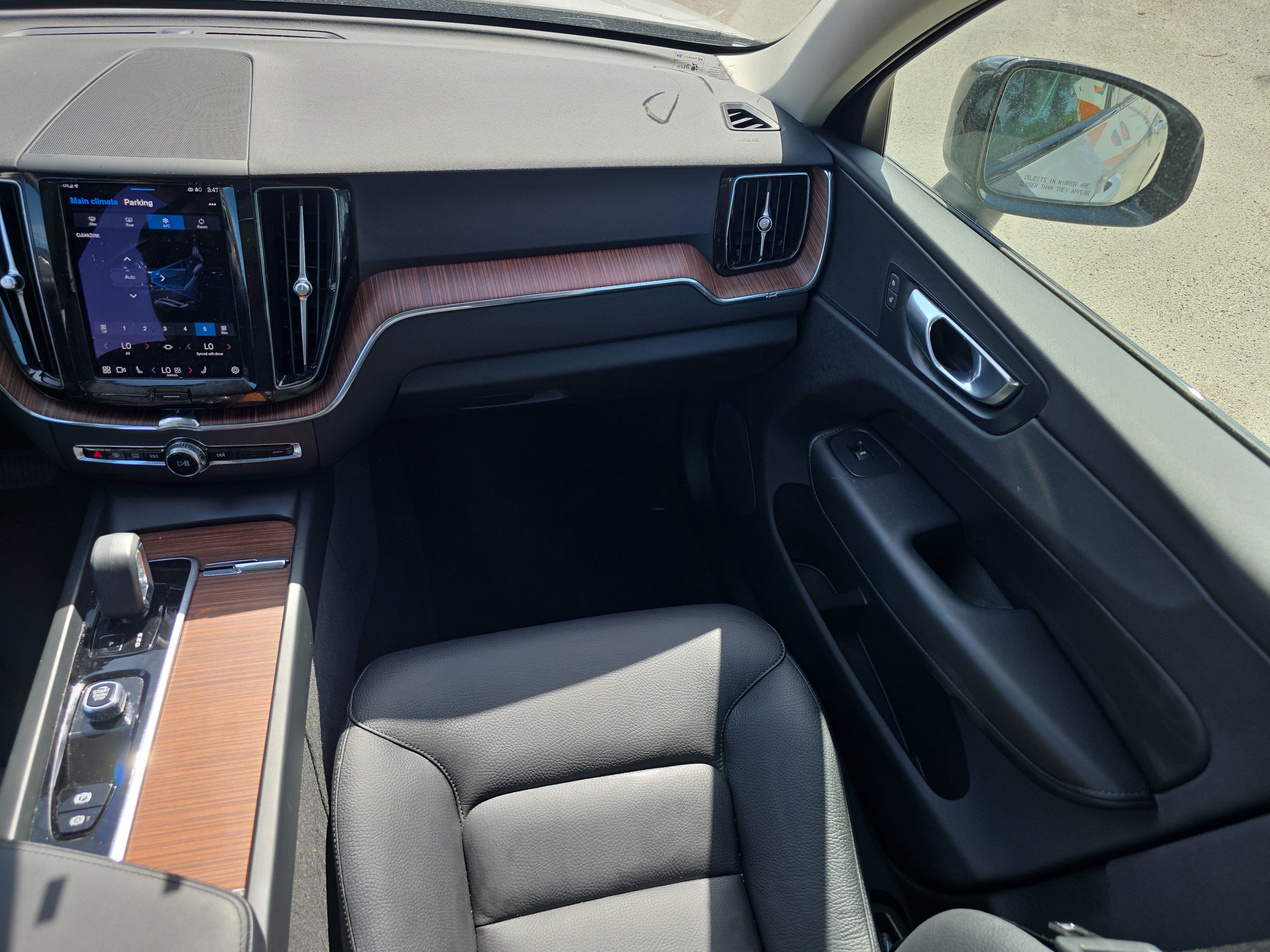 Used 2024 Volvo XC60 B5 Plus w/ Protection Package Premier AWD/4WD image 20