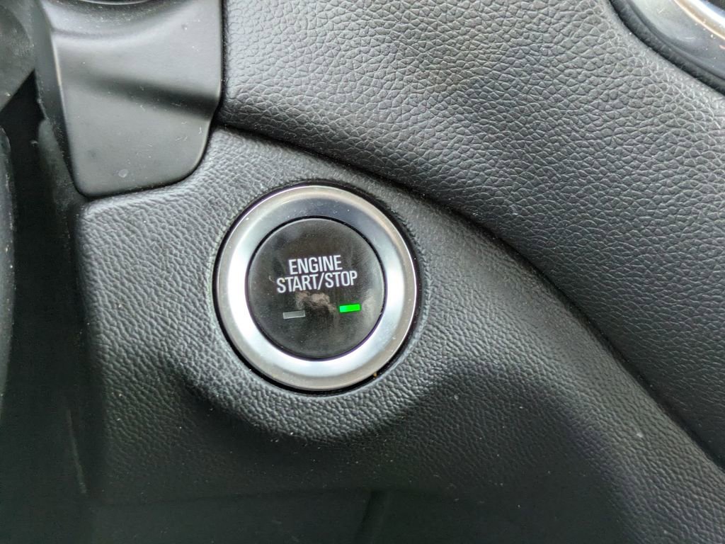 Used 2019 Chevrolet Equinox LT image 29