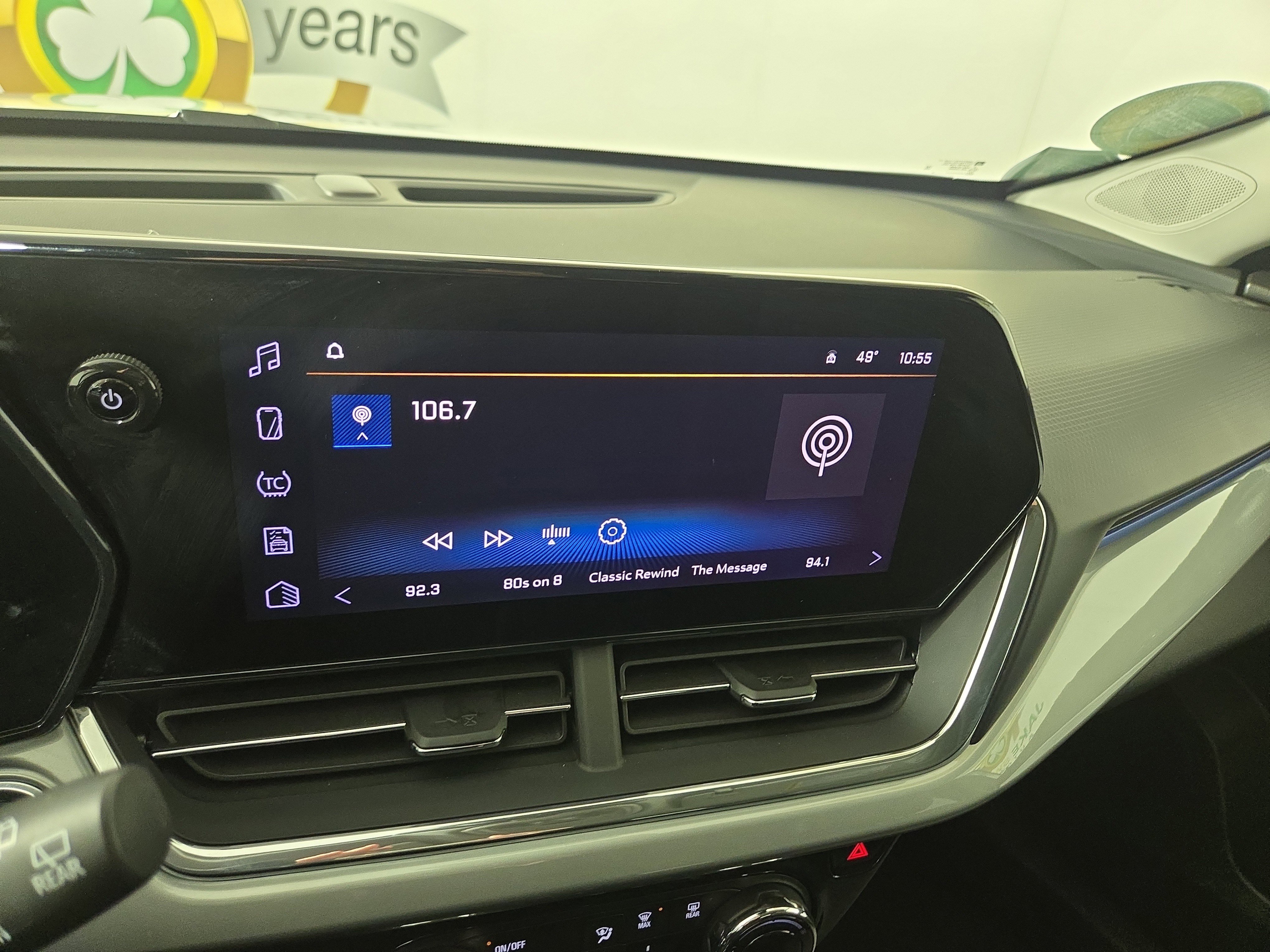 Used 2025 Chevrolet Trax LT w/ LT Convenience Package image 20