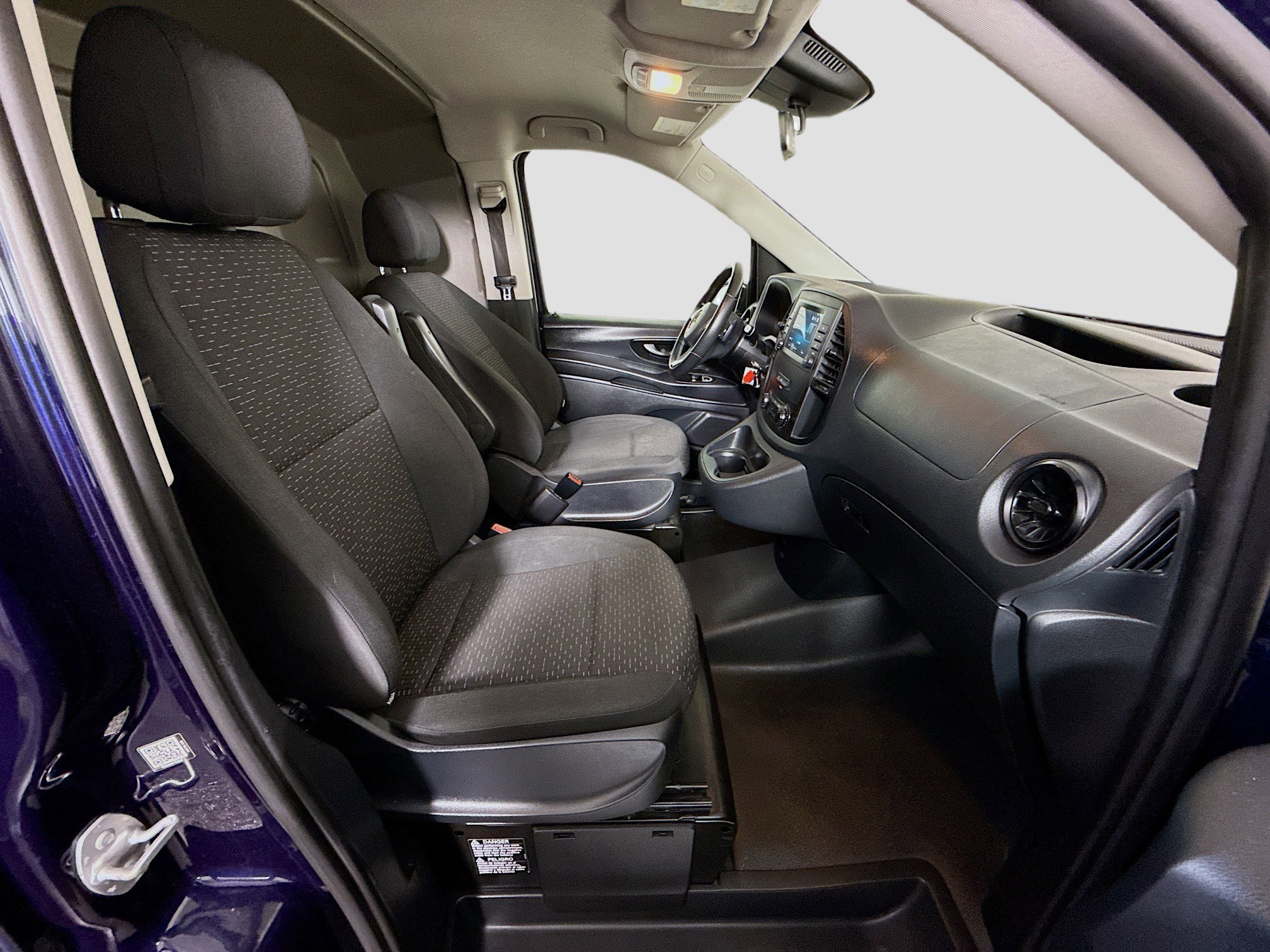 Used 2021 Mercedes-Benz Metris image 25