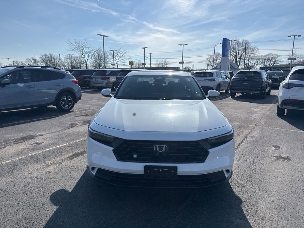 Certified 2023 Honda Accord EX image 9