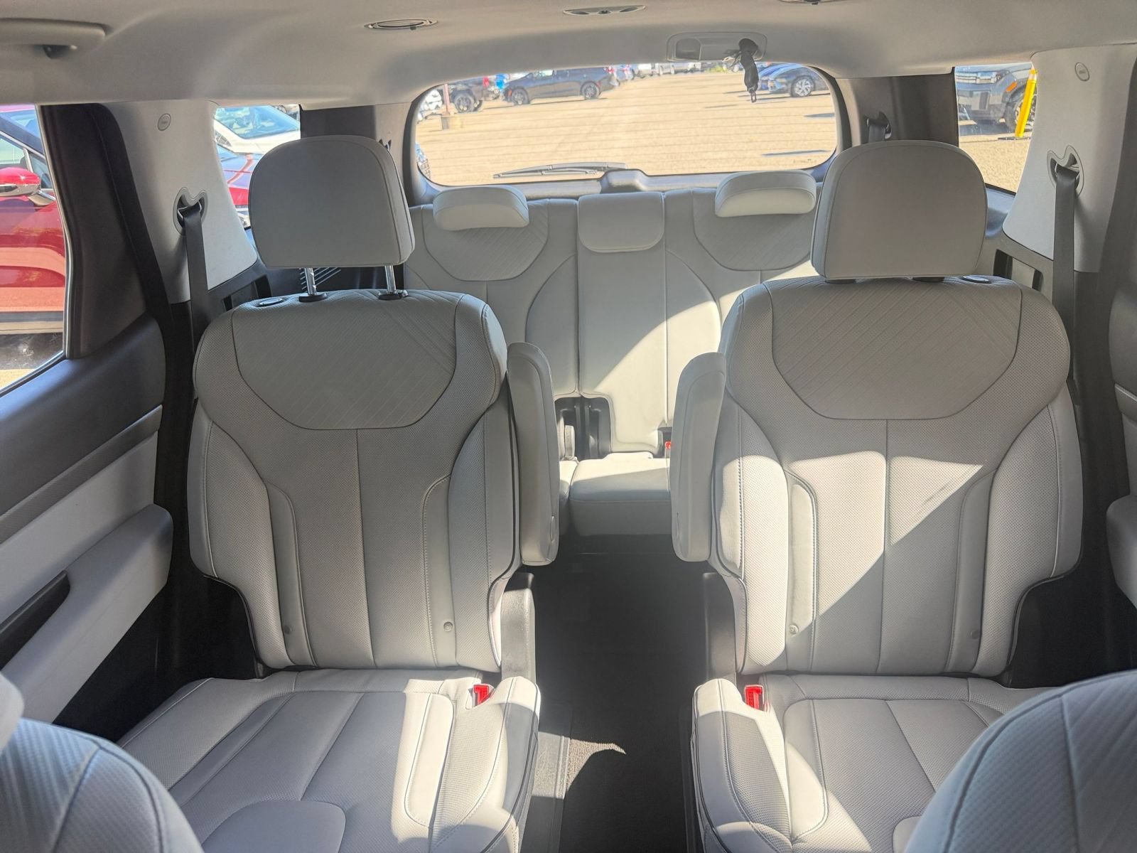 Used 2025 Hyundai Palisade SEL FWD image 42