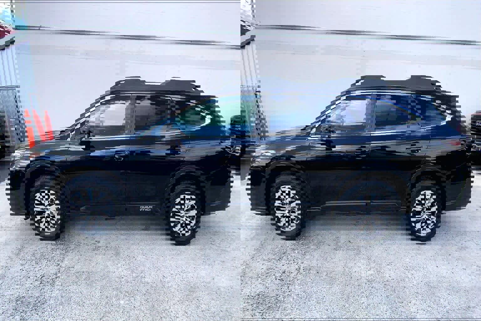 Used 2022 Subaru Outback Premium image 4