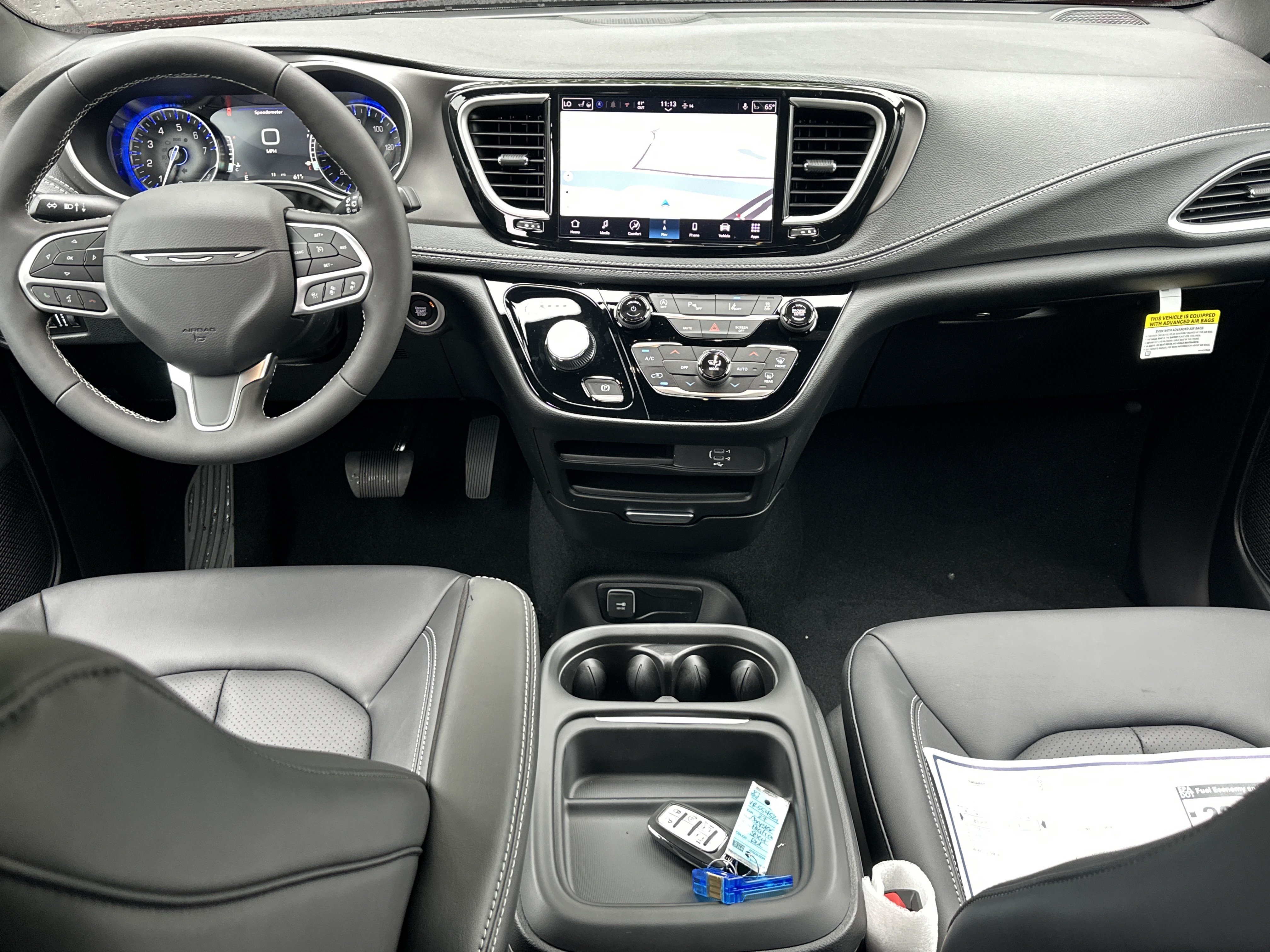 New 2027 Chrysler Pacifica Select w/ Family Tech Group FWD image 30