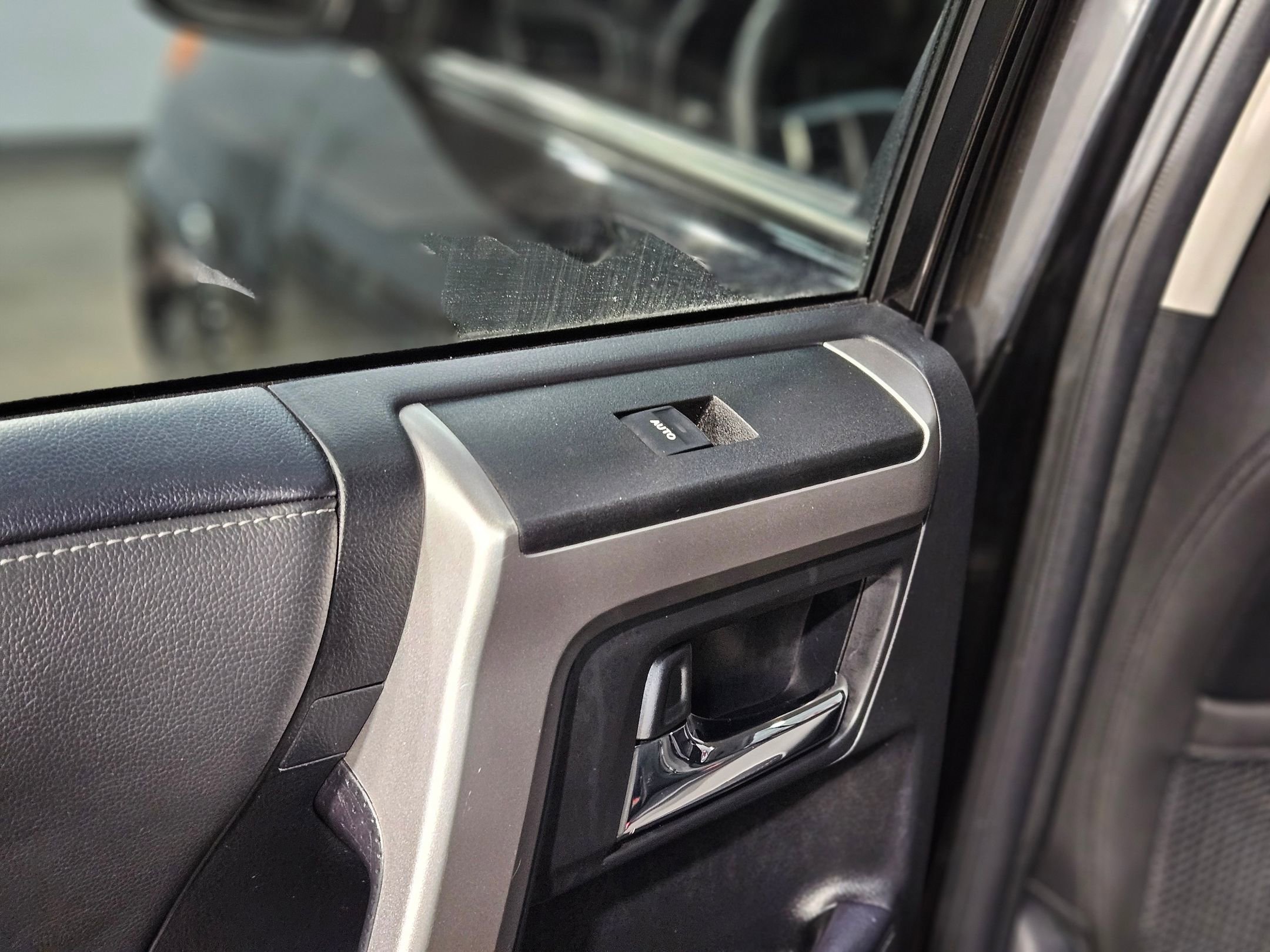 Used 2024 Toyota 4Runner SR5 Premium image 34
