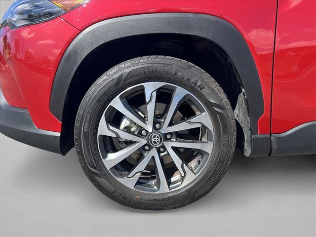 Certified 2023 Toyota Corolla Cross XLE image 26
