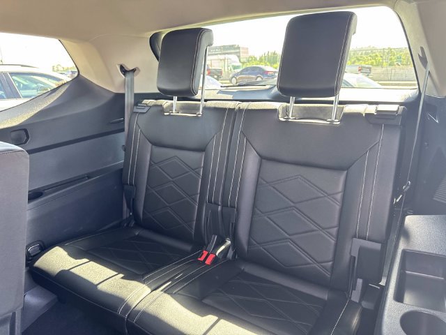 Certified 2025 Volkswagen Atlas SE AWD/4WD image 27