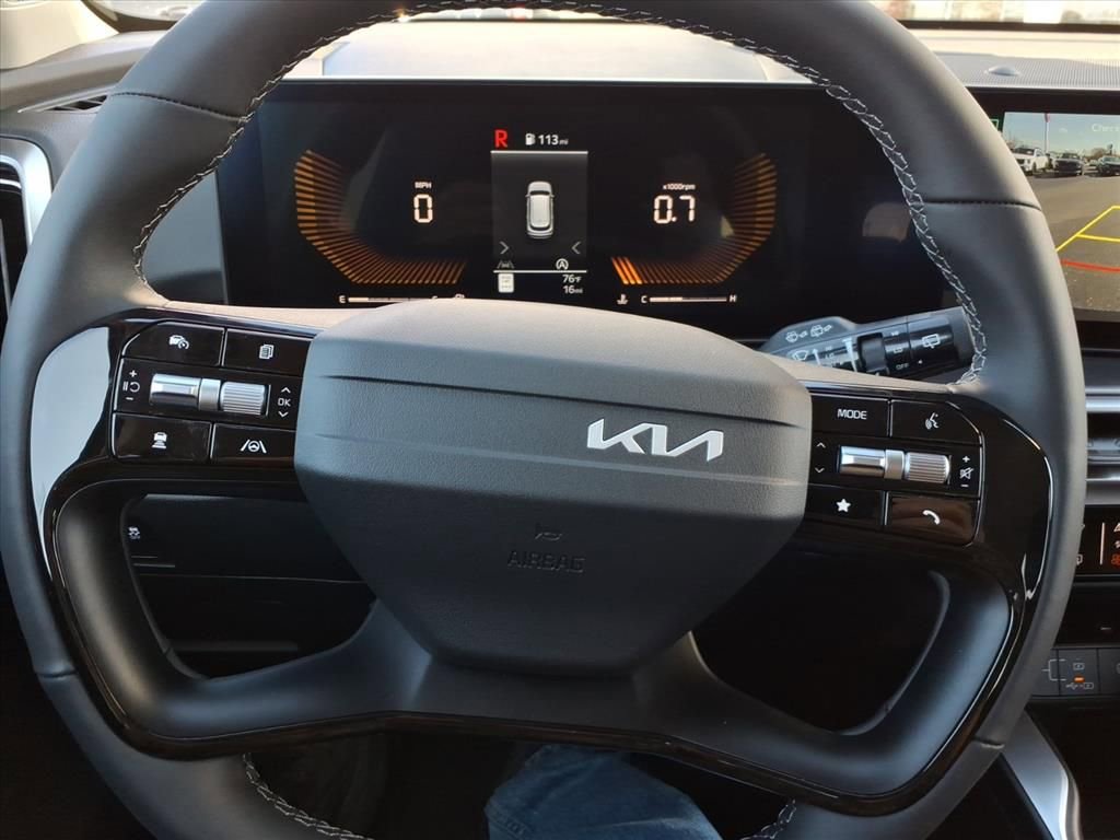 Used 2026 Kia Sorento LX FWD image 25