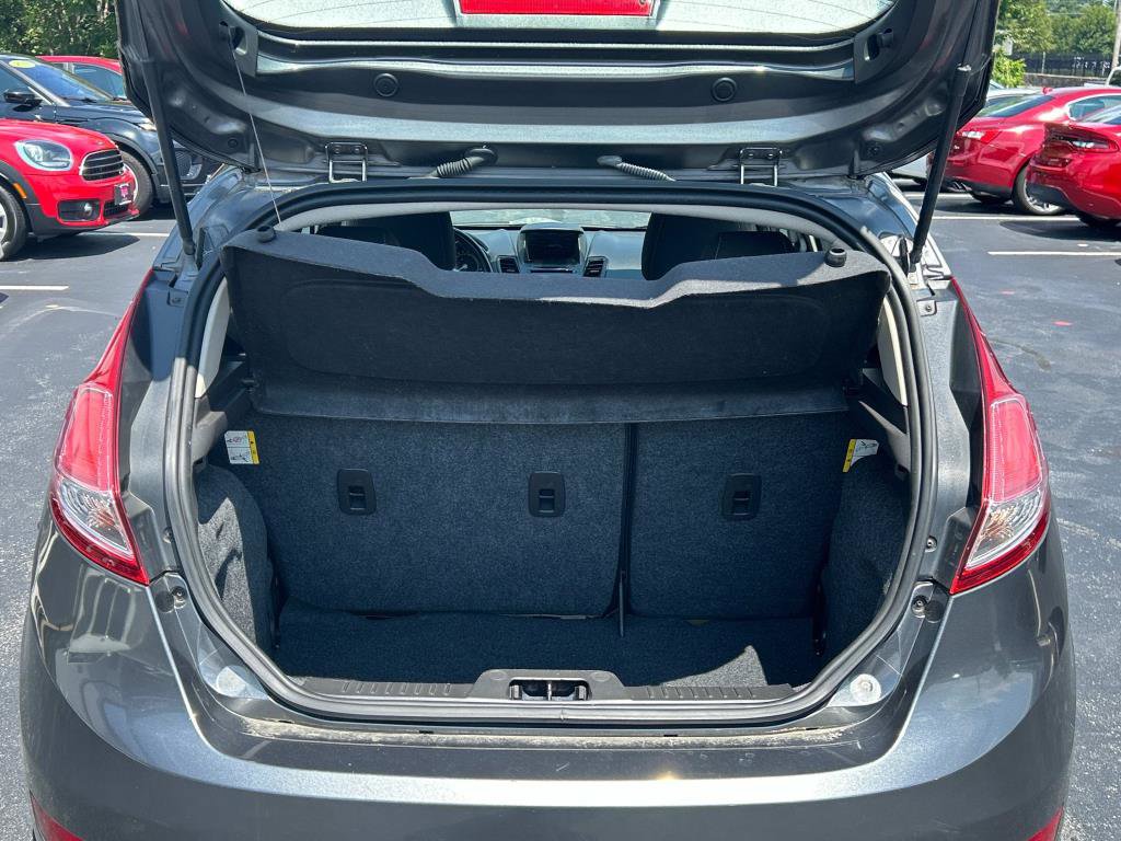 Used 2015 Ford Fiesta SE image 12