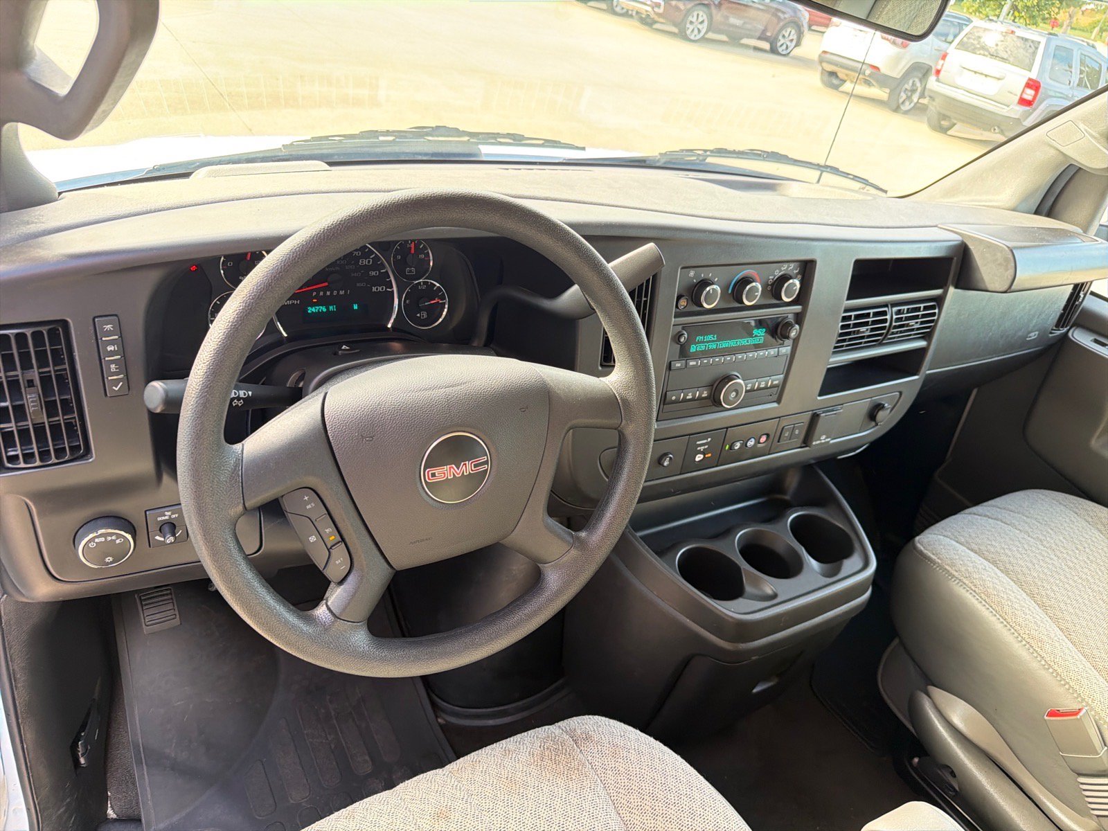 Used 2025 GMC Savana 3500 LT w/ LT Preferred Equipment Group RWD image 12