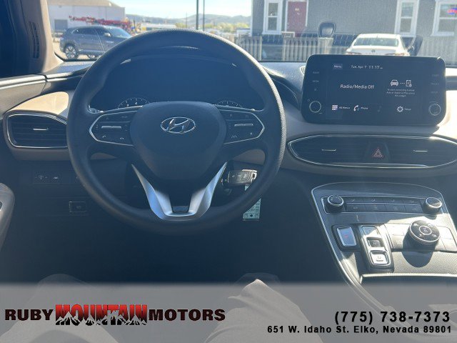 Used 2023 Hyundai Santa Fe SE image 11
