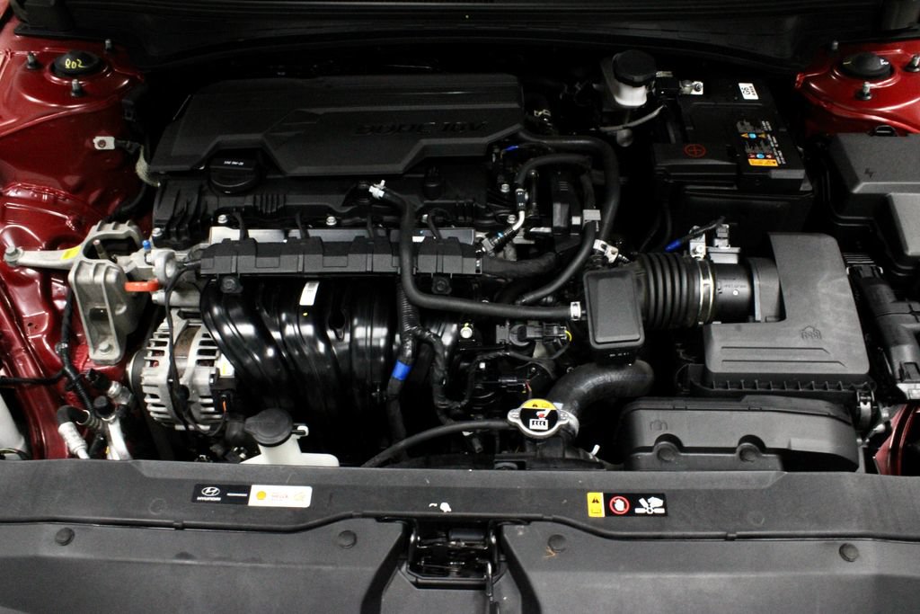 Used 2024 Hyundai Elantra SEL FWD image 17