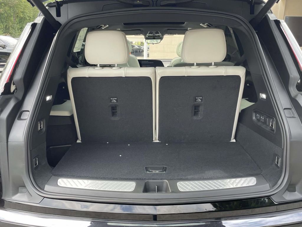 New 2026 Cadillac Vistiq Sport image 10