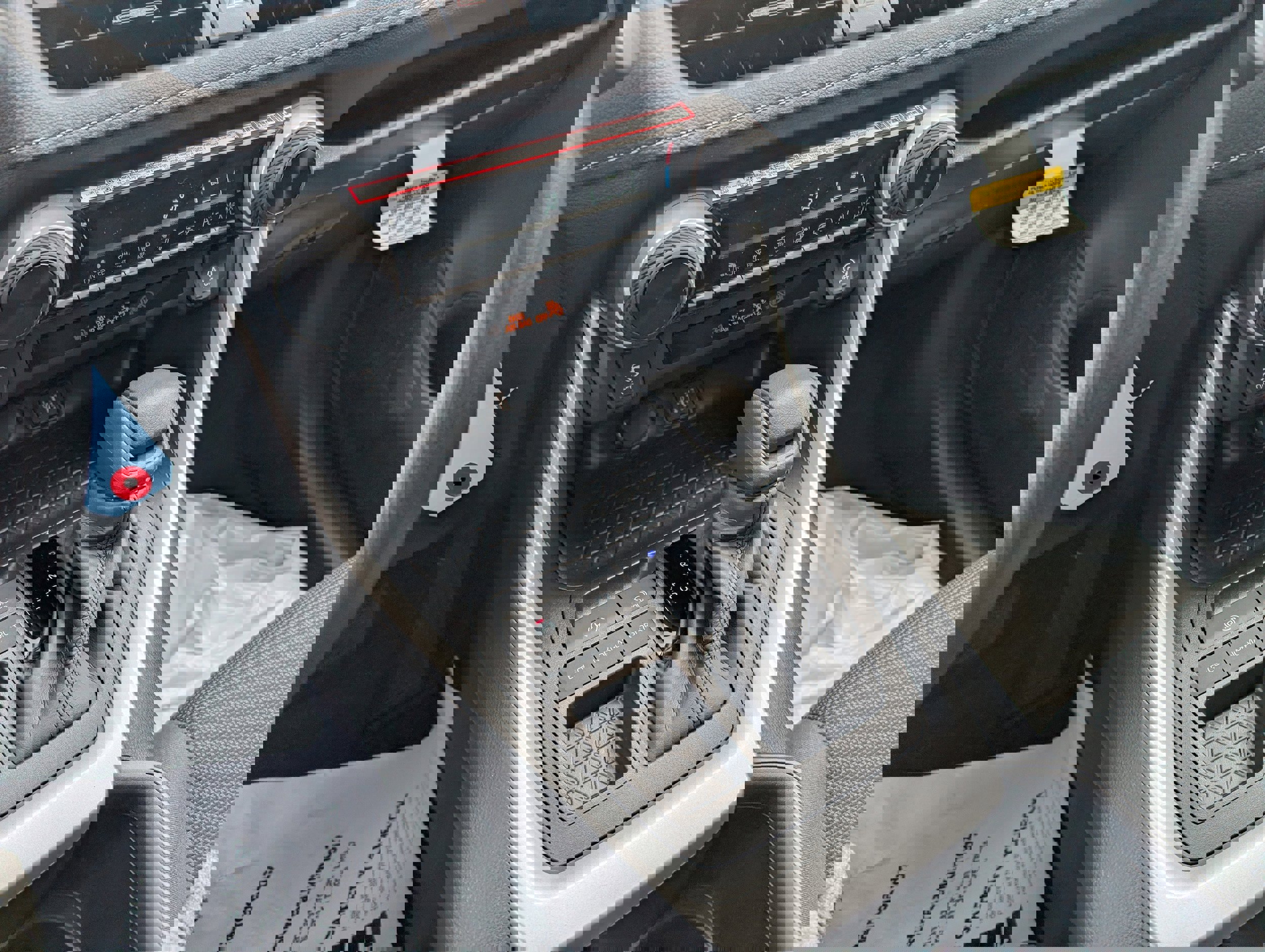 New 2025 Toyota RAV4 LE image 18