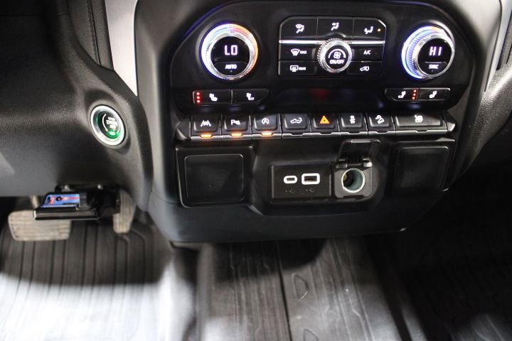 Used 2022 GMC Sierra 1500 SLE image 33