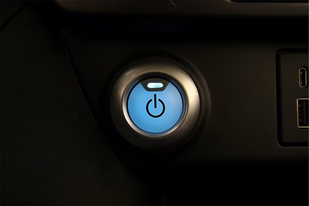 Used 2025 Nissan Leaf S image 16