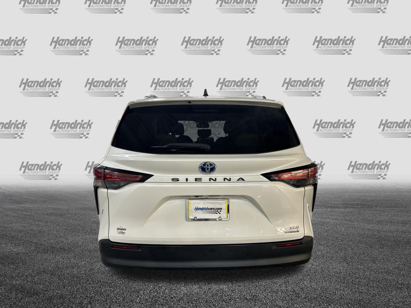 Used 2021 Toyota Sienna XLE FWD image 9