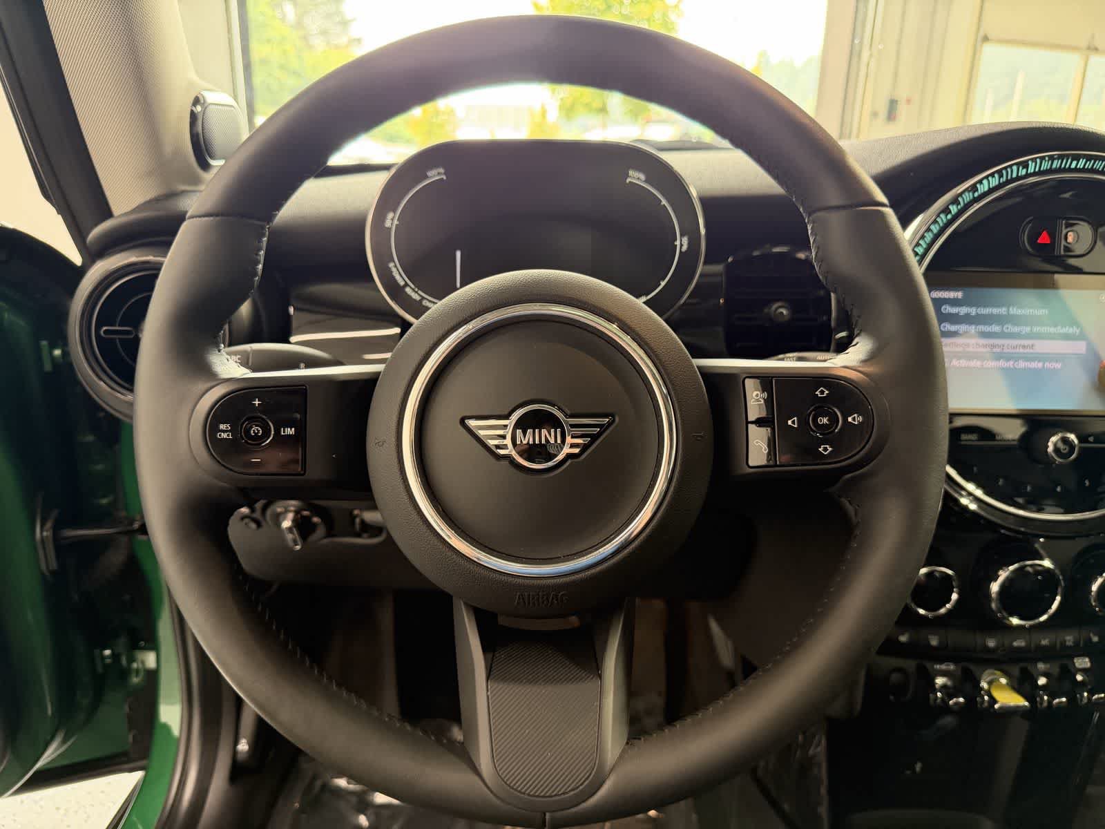 Used 2024 MINI Cooper SE FWD image 15
