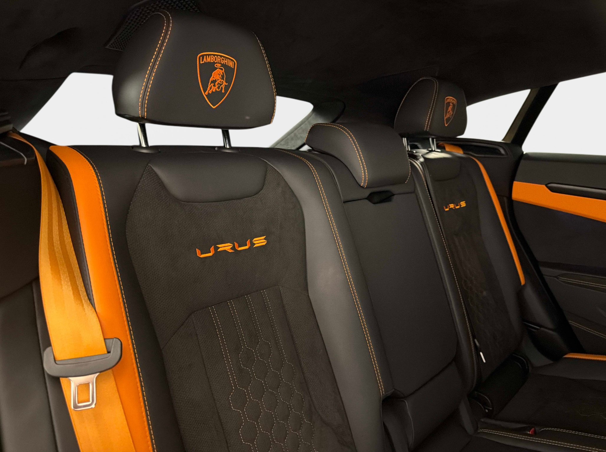 Used 2023 Lamborghini Urus S AWD/4WD image 32