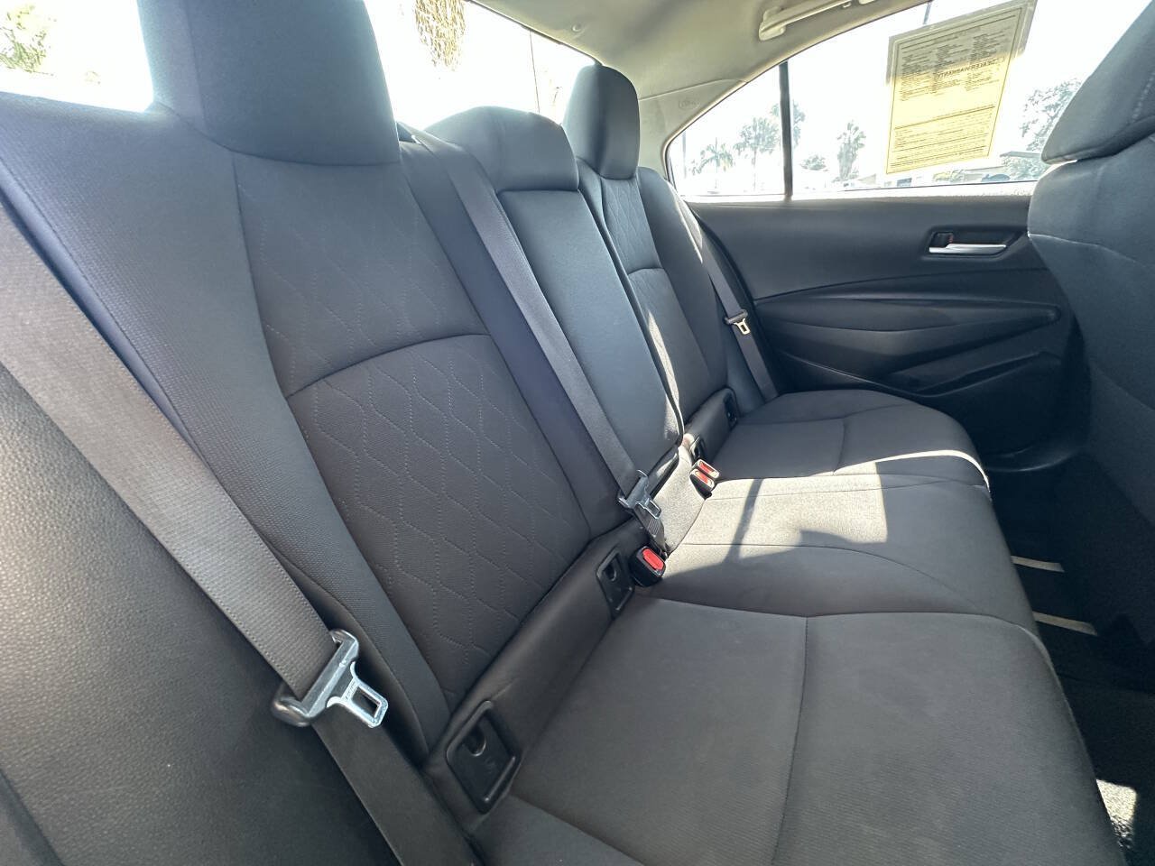 Used 2020 Toyota Corolla LE FWD image 13