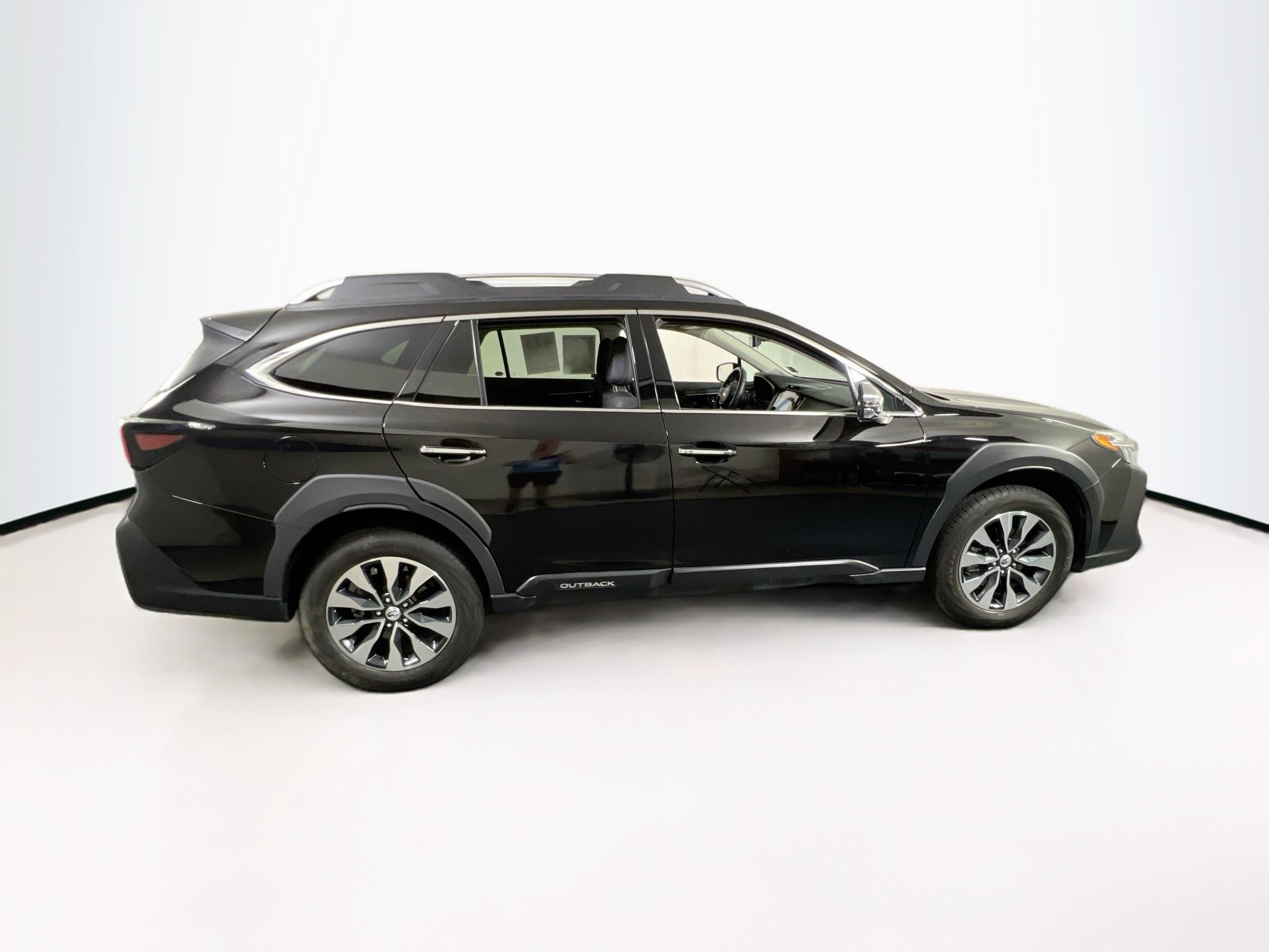 Used 2024 Subaru Outback Touring XT image 4