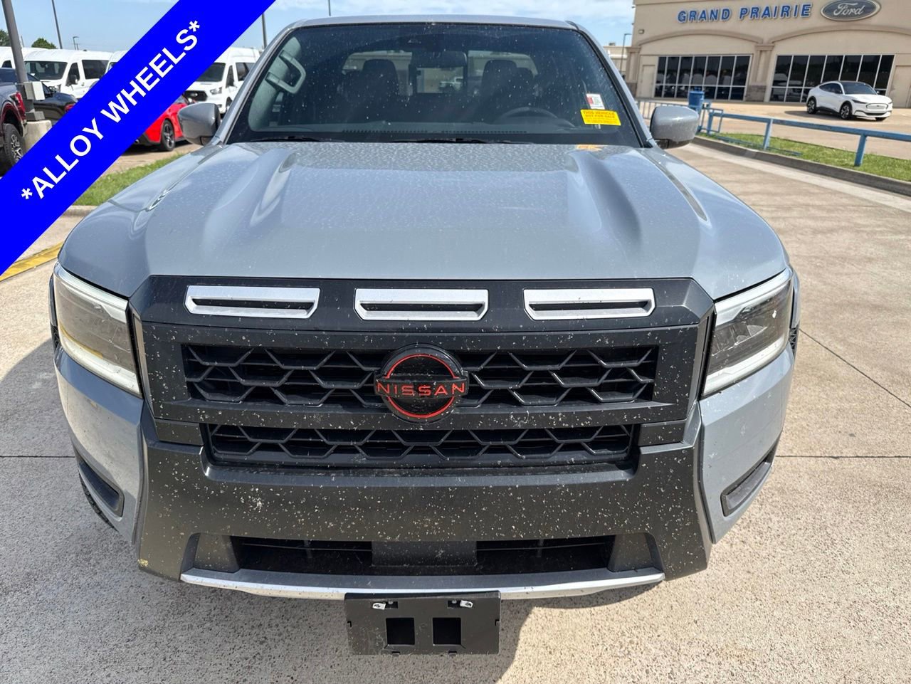 Used 2026 Nissan Frontier PRO-4X w/ Tow Package AWD/4WD image 2