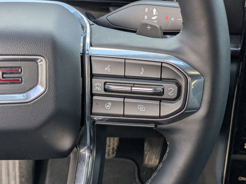 Used 2025 GMC Terrain Elevation image 19