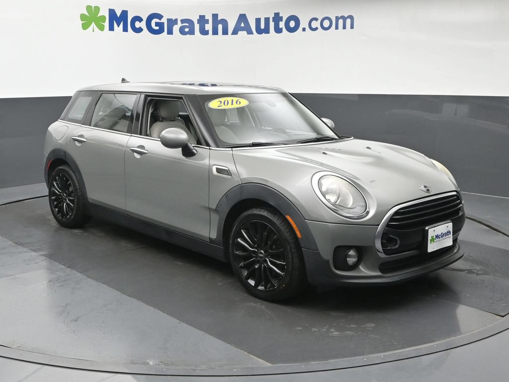 Used 2016 MINI Cooper Clubman FWD image 2
