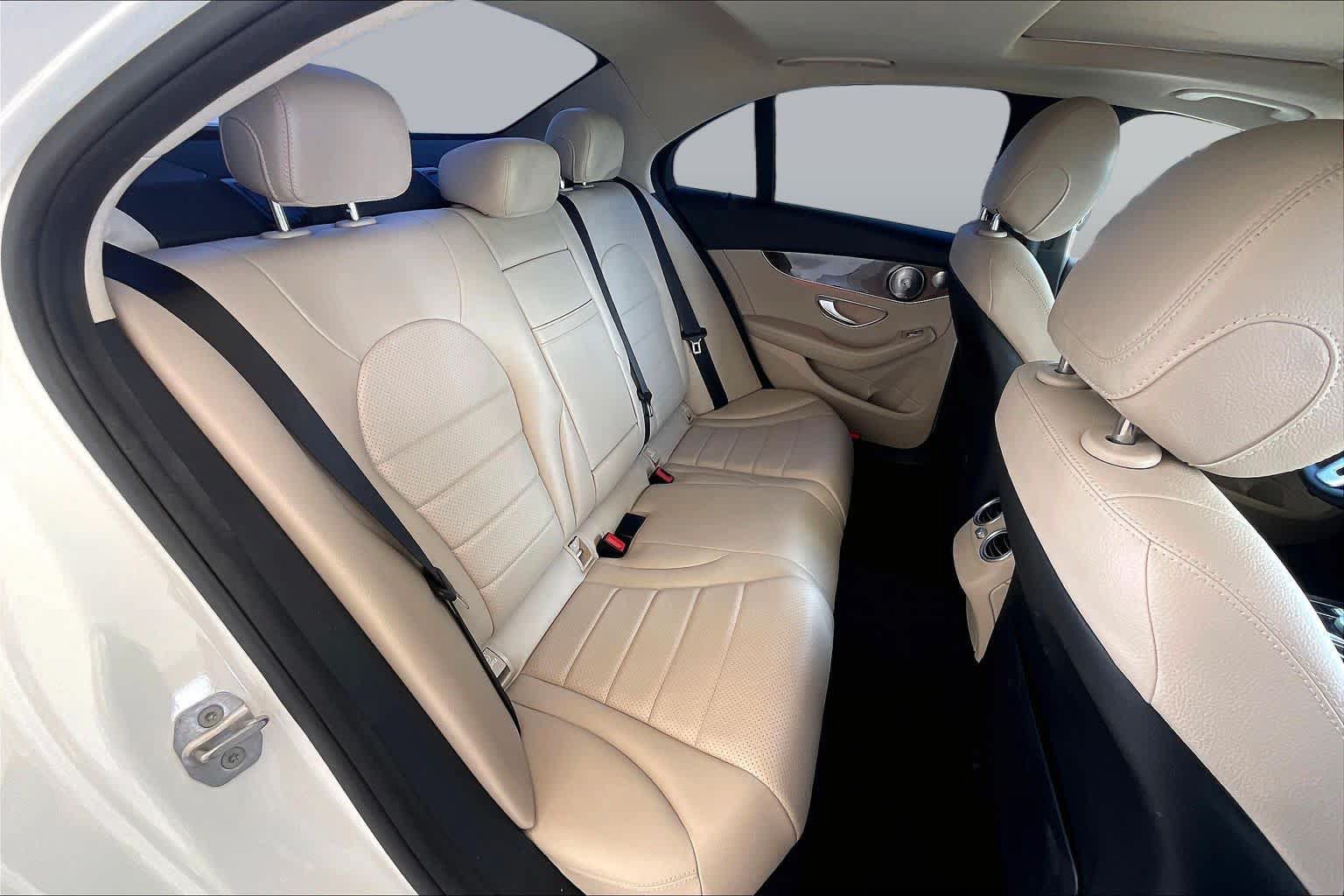 Used 2021 Mercedes-Benz C 300 Sedan image 17