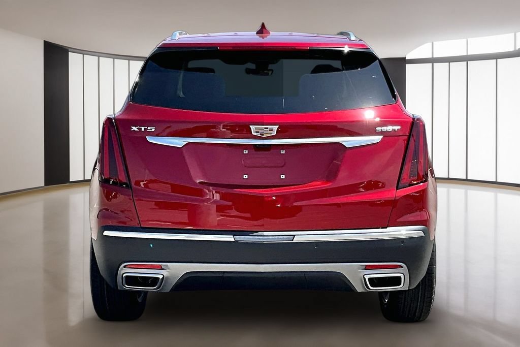 New 2026 Cadillac XT5 Premium Luxury w/ LPO, Floor Liner Package AWD/4WD image 4