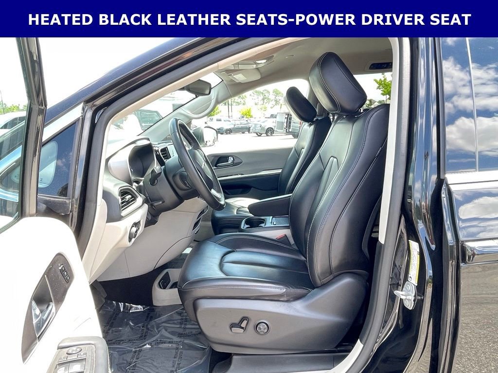 Certified 2023 Chrysler Pacifica Touring-L FWD image 3