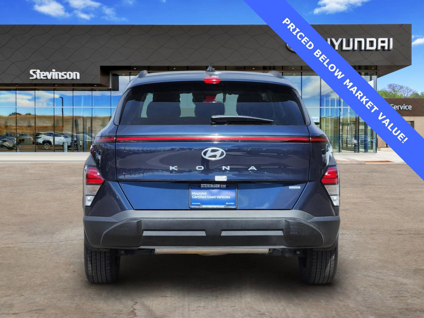 Certified 2025 Hyundai Kona SEL image 3