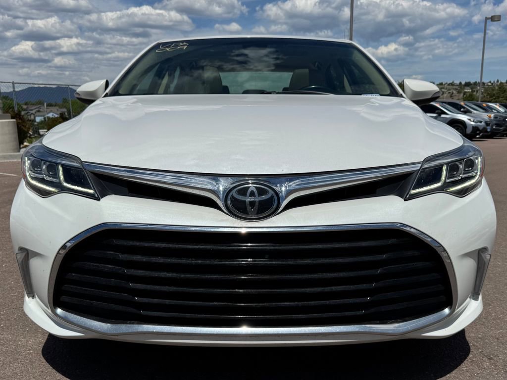 Used 2017 Toyota Avalon Touring FWD image 2