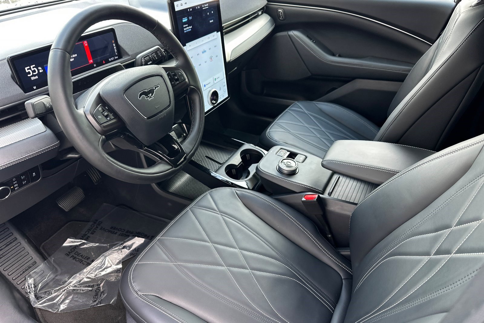 Used 2023 Ford Mustang Mach-E Select image 11