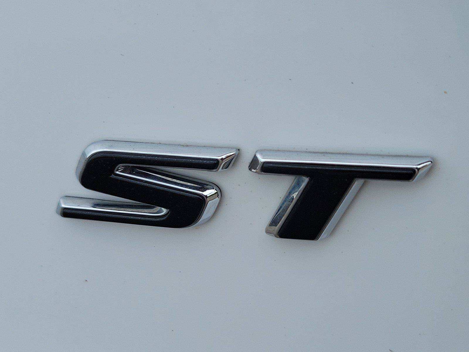 Used 2024 Buick Encore GX Sport Touring FWD image 7