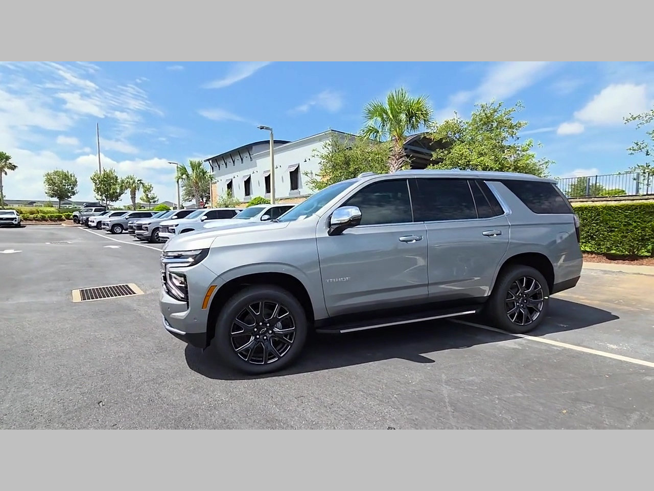 New 2026 Chevrolet Tahoe Premier w/ Sun And Tow Package AWD/4WD image 22